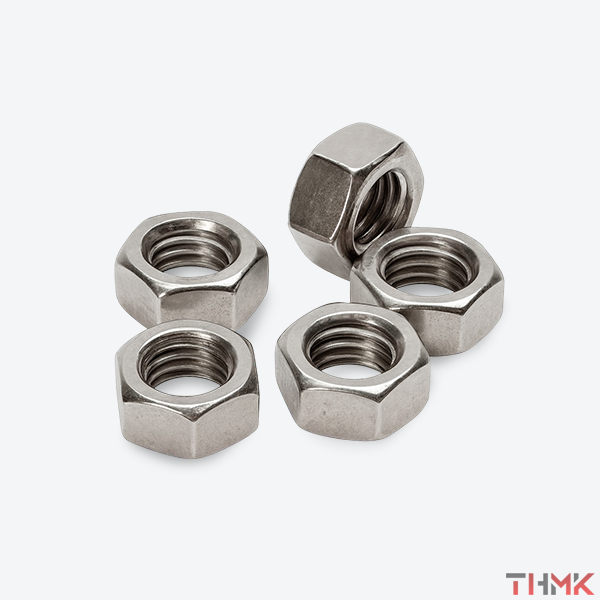 Гайка титановая